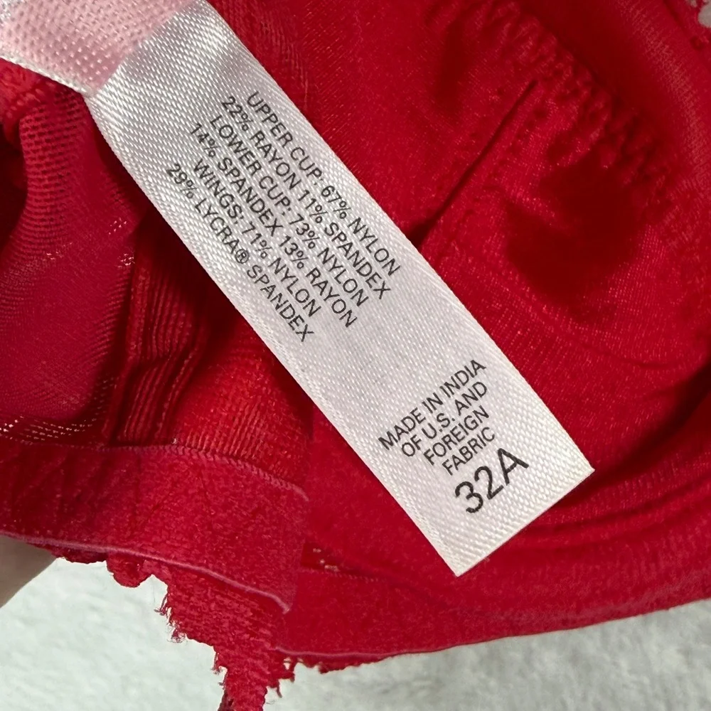 Victoria's‎ Secret Red Floral Lace Front-Close Underwire Bra 32A 136499-W33